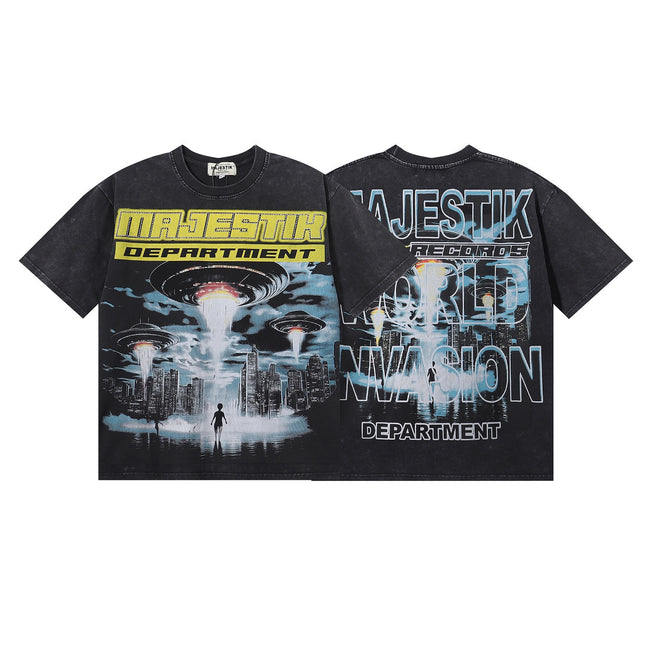 Vintage UFO Graphic Oversized T-Shirt – Futuristic Streetwear Printed Short Sleeve Tee Hover Image