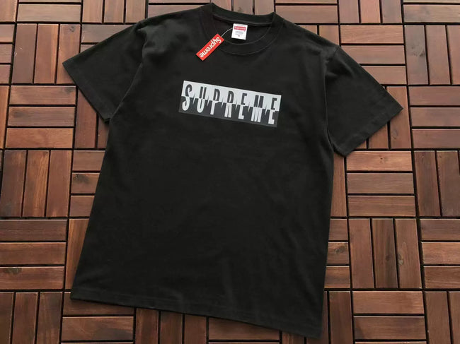 Supreme Split Box Logo T-Shirt - Black Hover Image