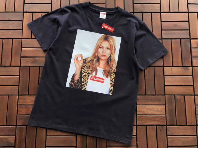 Supreme Kate Moss Photo T-Shirt - Black Hover Image