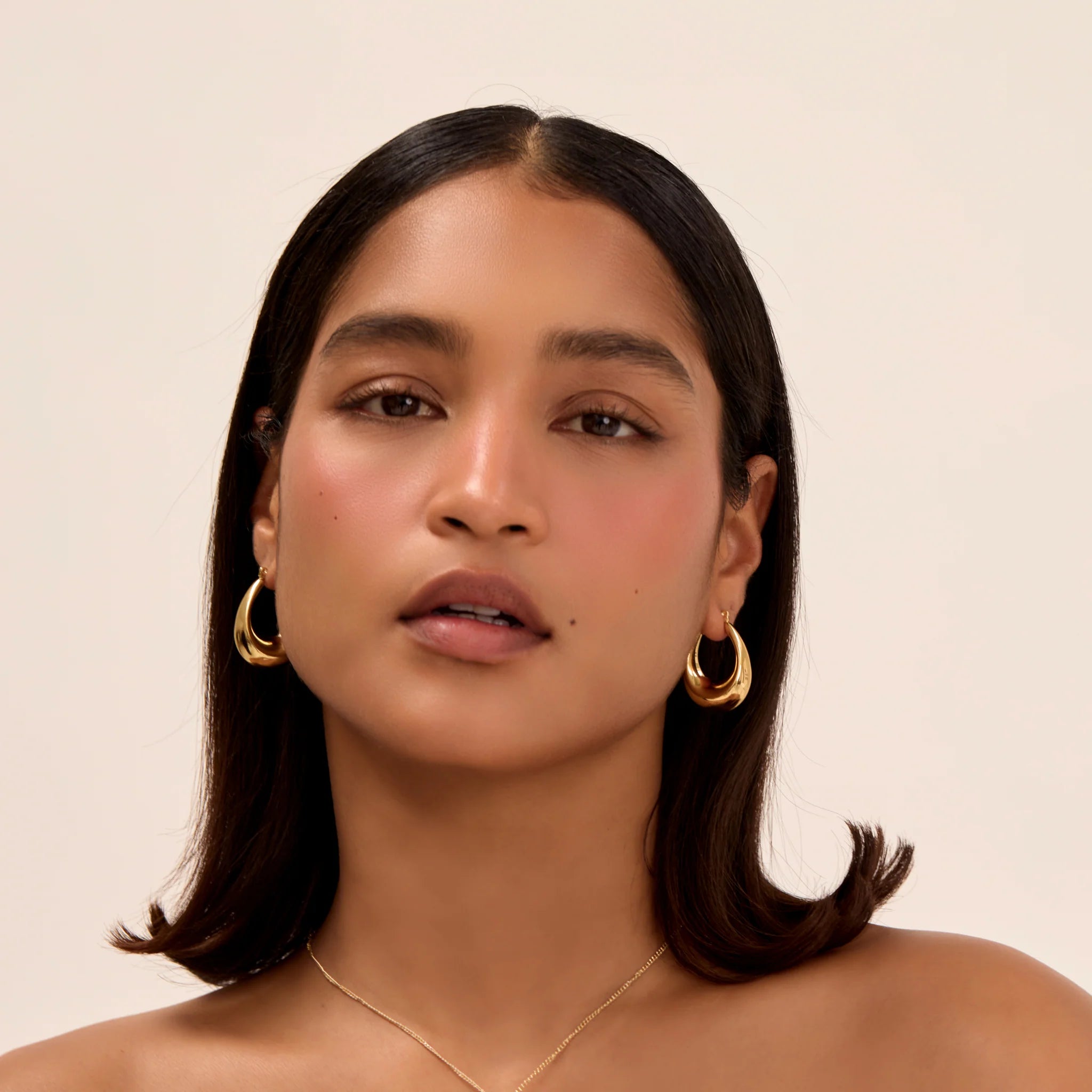 Alyssa Hoop Earrings